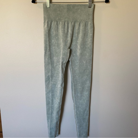 Smokey Sage Activewear Set - Small - Picture 11 of 12